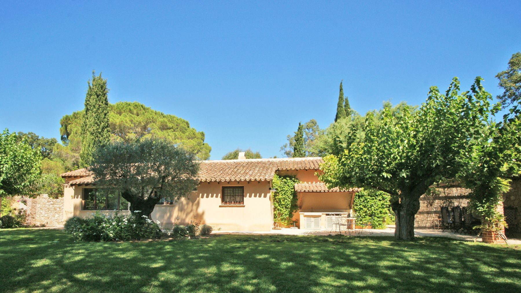 Villa des Arbes villa photo.